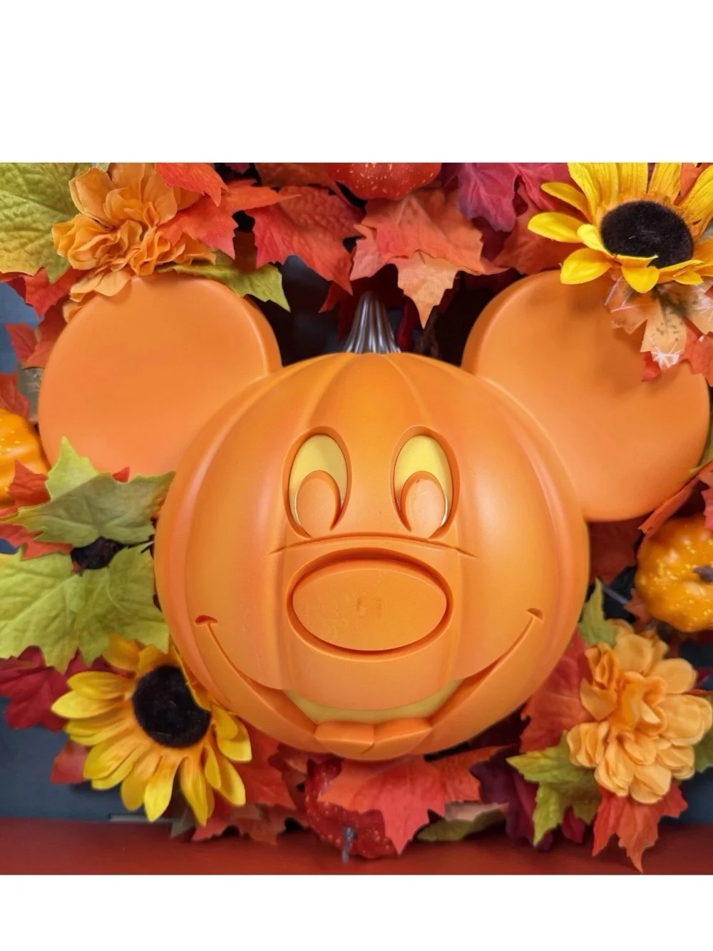 Disney Parks Halloween Mickey Mouse Pumpkin Wreath Light NIB NEW sold it on EBay